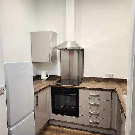 5 Esplanade Gardens - Ground 1 Bed